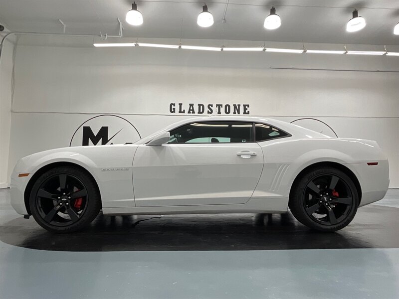 2011 Chevrolet Camaro LT Coupe RS PKG / NEW WHEELS & TIRES / Excel Cond  / 84K MILES - Photo 3 - Gladstone, OR 97027