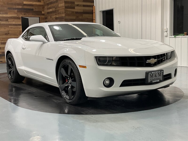 2011 Chevrolet Camaro LT Coupe RS PKG / NEW WHEELS & TIRES / Excel Cond  / 84K MILES - Photo 44 - Gladstone, OR 97027