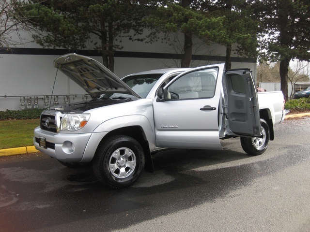 2008 Toyota Tacoma V6 Access Cab / 4x4/ Auto   - Photo 8 - Portland, OR 97217