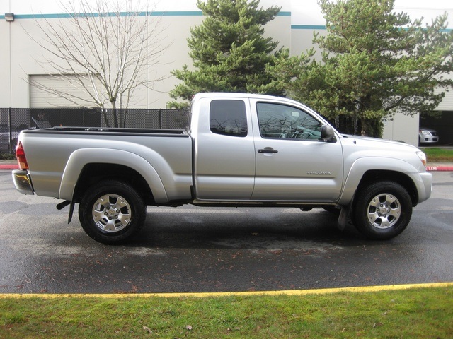 2008 Toyota Tacoma V6 Access Cab / 4x4/ Auto