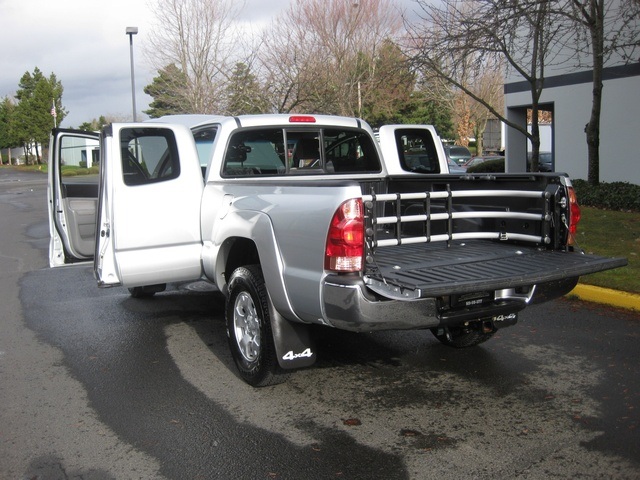 2008 Toyota Tacoma V6 Access Cab / 4x4/ Auto   - Photo 10 - Portland, OR 97217