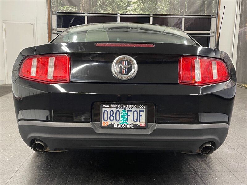 2012 Ford Mustang V6 Coupe 2Dr / 3.7L V6 / ONLY 45,000 MILES   - Photo 6 - Gladstone, OR 97027