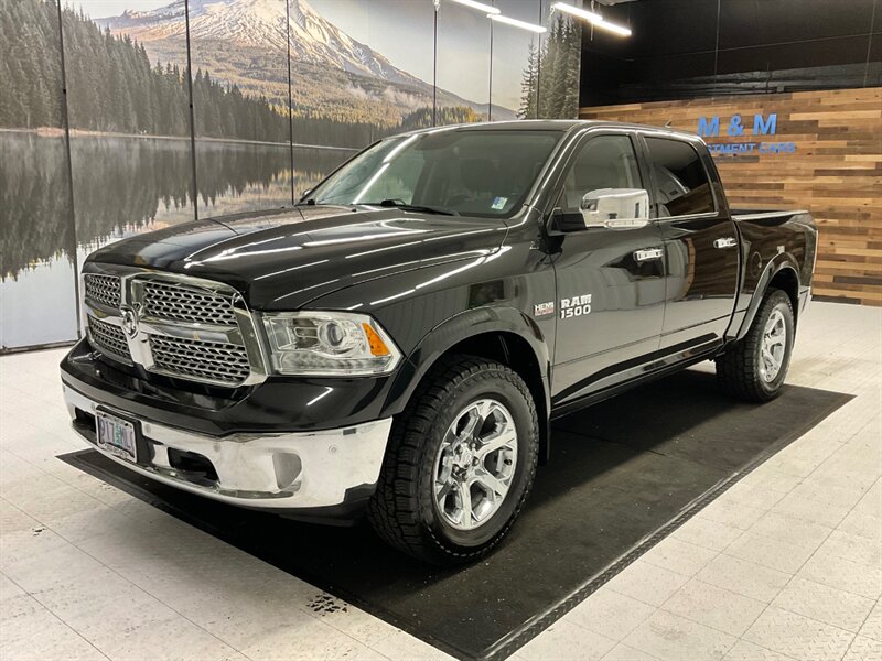 2017 RAM 1500 Laramie Crew Cab 4X4 / 5.7L V8 / Leather / LOCAL  / RUST FREE / LOCAL OREGON TRUCK / 8-Speed Transmission / Leather w. heated & cooled seats / Excel Cond!! - Photo 1 - Gladstone, OR 97027