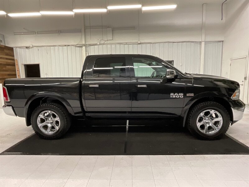 2017 RAM 1500 Laramie Crew Cab 4X4 / 5.7L V8 / Leather / LOCAL  / RUST FREE / LOCAL OREGON TRUCK / 8-Speed Transmission / Leather w. heated & cooled seats / Excel Cond!! - Photo 4 - Gladstone, OR 97027