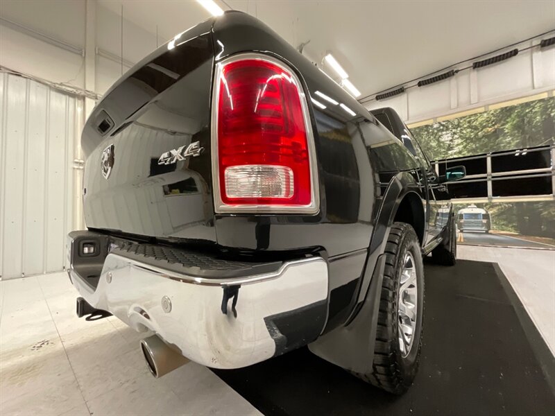 2017 RAM 1500 Laramie Crew Cab 4X4 / 5.7L V8 / Leather / LOCAL  / RUST FREE / LOCAL OREGON TRUCK / 8-Speed Transmission / Leather w. heated & cooled seats / Excel Cond!! - Photo 26 - Gladstone, OR 97027