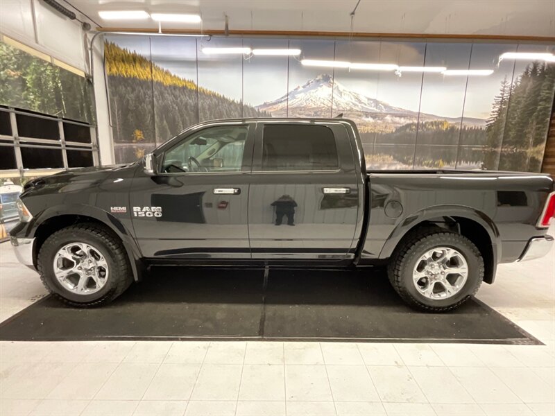 2017 RAM 1500 Laramie Crew Cab 4X4 / 5.7L V8 / Leather / LOCAL  / RUST FREE / LOCAL OREGON TRUCK / 8-Speed Transmission / Leather w. heated & cooled seats / Excel Cond!! - Photo 3 - Gladstone, OR 97027