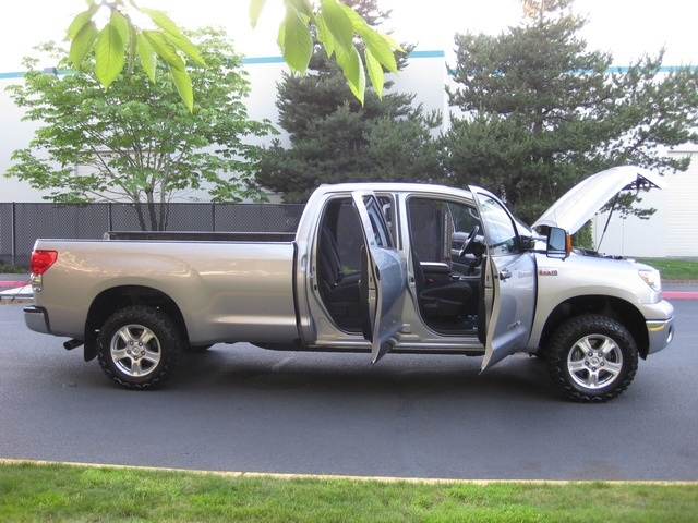 2008 Toyota Tundra SR5 4X4 V8 Double Cab / Long Bed/ Silver / 1-Owner   - Photo 28 - Portland, OR 97217