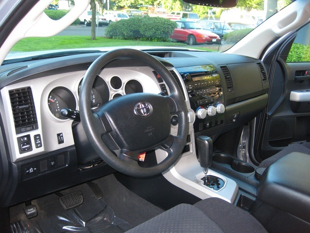 2008 Toyota Tundra SR5 4X4 V8 Double Cab / Long Bed/ Silver / 1-Owner   - Photo 42 - Portland, OR 97217