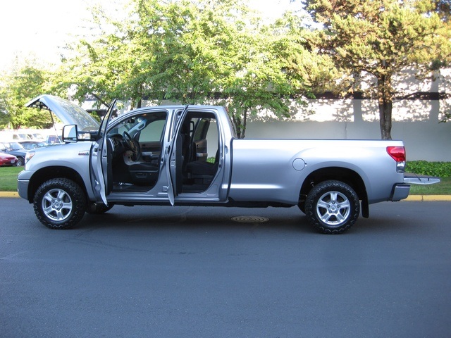 2008 Toyota Tundra SR5 4X4 V8 Double Cab / Long Bed/ Silver / 1-Owner   - Photo 24 - Portland, OR 97217