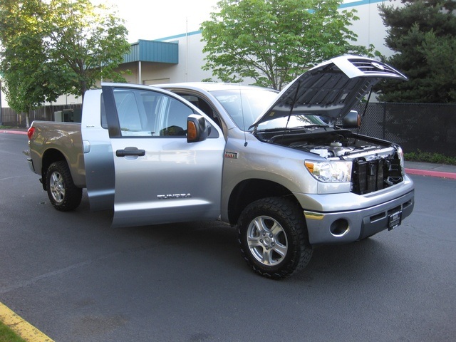 2008 Toyota Tundra SR5 4X4 V8 Double Cab / Long Bed/ Silver / 1-Owner   - Photo 29 - Portland, OR 97217