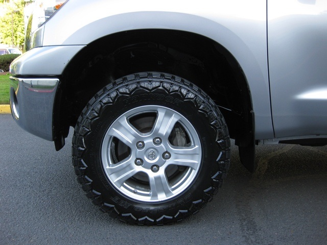 2008 Toyota Tundra SR5 4X4 V8 Double Cab / Long Bed/ Silver / 1-Owner   - Photo 19 - Portland, OR 97217