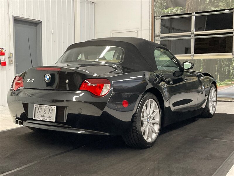 2006 BMW Z4 3.0i Convertible / Premium Package / 55,000 MILES  / Leather & Heated Seats / LOCAL CAR / Excel Cond - Photo 30 - Gladstone, OR 97027