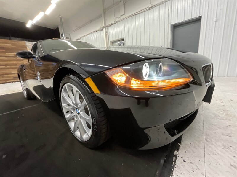 2006 BMW Z4 3.0i Convertible / Premium Package / 55,000 MILES  / Leather & Heated Seats / LOCAL CAR / Excel Cond - Photo 54 - Gladstone, OR 97027