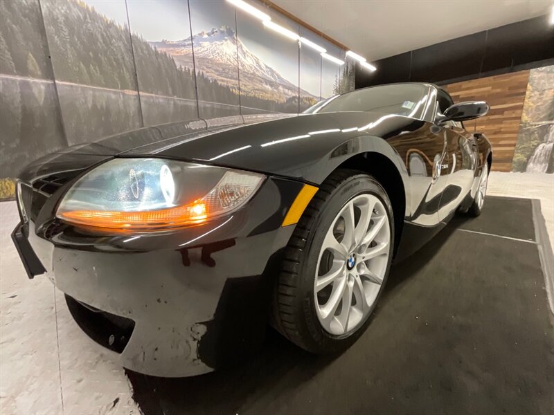 2006 BMW Z4 3.0i Convertible / Premium Package / 55,000 MILES  / Leather & Heated Seats / LOCAL CAR / Excel Cond - Photo 50 - Gladstone, OR 97027