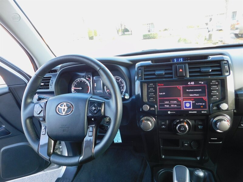 2020 Toyota 4Runner TRD Off-Road 4X4 / N   - Photo 19 - Gladstone, OR 97027