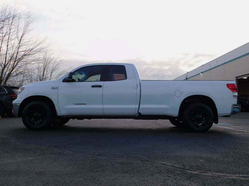 2010 Toyota Tundra DOUBLE CAB 4-Door / 4X4 / V8 , 5.7L / LONG BED   - Photo 3 - Portland, OR 97217