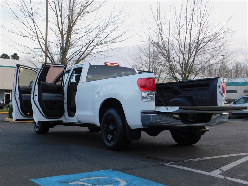 2010 Toyota Tundra DOUBLE CAB 4-Door / 4X4 / V8 , 5.7L / LONG BED   - Photo 24 - Portland, OR 97217