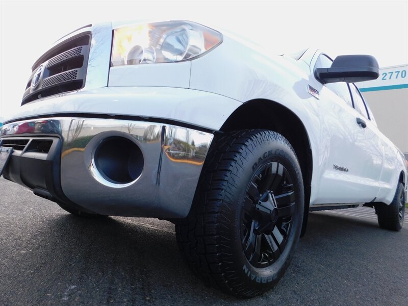 2010 Toyota Tundra DOUBLE CAB 4-Door / 4X4 / V8 , 5.7L / LONG BED   - Photo 9 - Portland, OR 97217