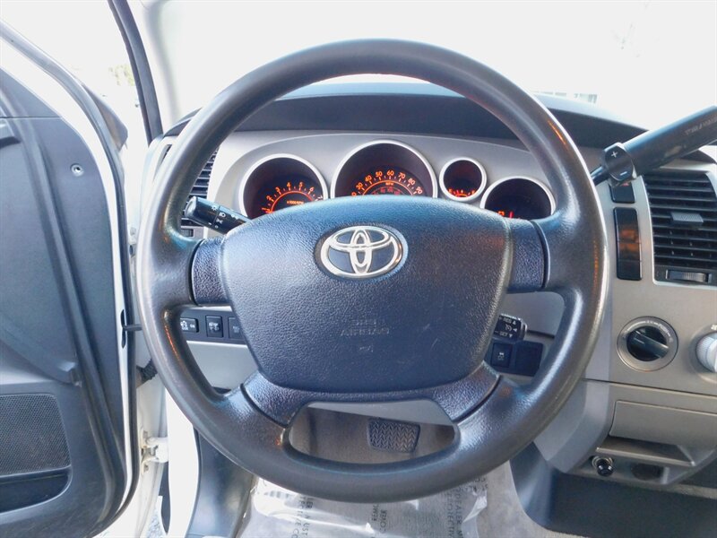 2010 Toyota Tundra DOUBLE CAB 4-Door / 4X4 / V8 , 5.7L / LONG BED   - Photo 33 - Portland, OR 97217