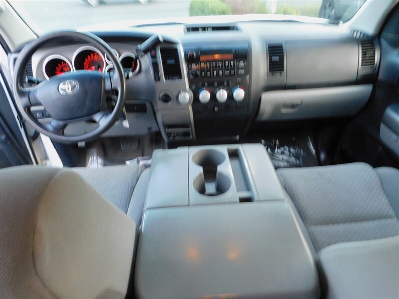 2010 Toyota Tundra DOUBLE CAB 4-Door / 4X4 / V8 , 5.7L / LONG BED   - Photo 31 - Portland, OR 97217