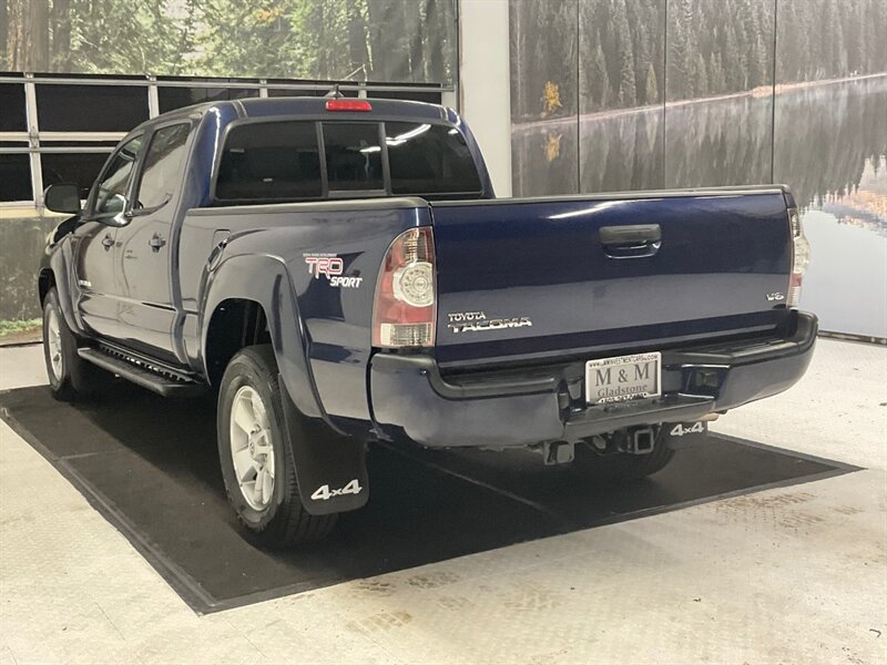 2013 Toyota Tacoma V6 TRD SPORT Double Cab 4X4 / 4.0L V6 / 1-OWNER  / RUST FREE / Navigation & Backup Camera / 104,000 MILES - Photo 8 - Gladstone, OR 97027