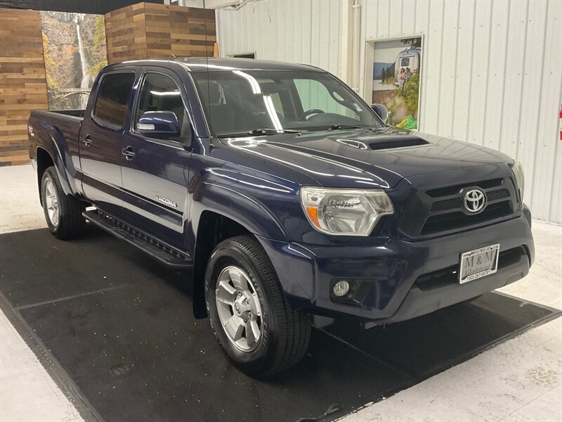 2013 Toyota Tacoma V6 TRD SPORT Double Cab 4X4 / 4.0L V6 / 1-OWNER  / RUST FREE / Navigation & Backup Camera / 104,000 MILES - Photo 2 - Gladstone, OR 97027