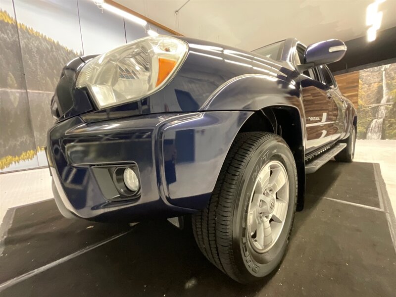 2013 Toyota Tacoma V6 TRD SPORT Double Cab 4X4 / 4.0L V6 / 1-OWNER  / RUST FREE / Navigation & Backup Camera / 104,000 MILES - Photo 10 - Gladstone, OR 97027