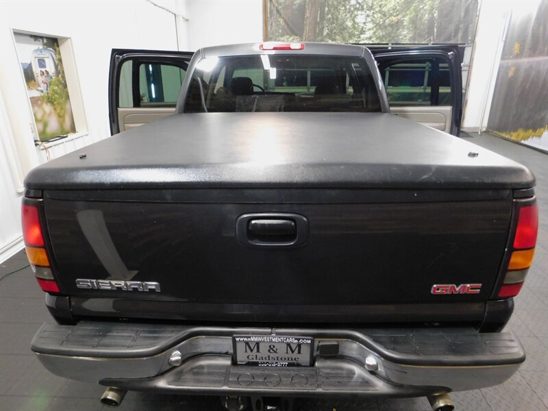 2004 GMC Sierra 1500 SLT Crew Cab 4X4 /Z7   - Photo 9 - Gladstone, OR 97027