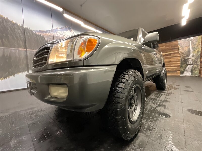 2000 Toyota Land Cruiser 4X4 / Leather / NEW LIFT KIT W/ NEW WHEELS & TIRES  RUST FREE / Backup Camera / BRAND NEW SUSPENSION LIFT KIT W/ NEW BF GOODRICH TIRES & WHEELS / SHARP & CLEAN !!! - Photo 10 - Gladstone, OR 97027