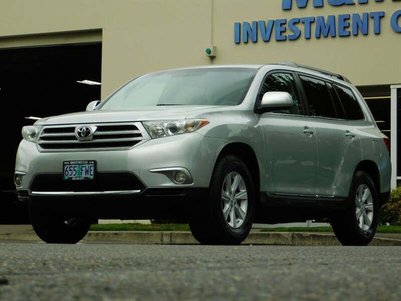 2012 Toyota Highlander AWD V6 1-Owner Local OR   - Photo 1 - Portland, OR 97217