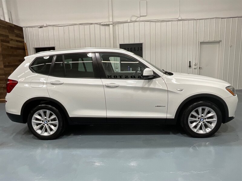 2016 BMW X3 xDrive28i AWD / Panoramic Sunroof / 87K Miles  / Navigation & Backup Camera / Leather Heated Seats - Photo 4 - Gladstone, OR 97027