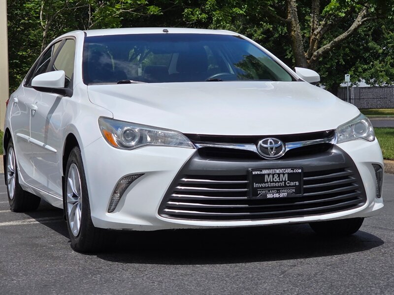 2015 Toyota Camry LE 4-CYL 2.5L Back-Up Cam / BLUE-Tooth / Gas Saver / Newer Tires / Local Car - Photo 2 - Portland, OR 97217