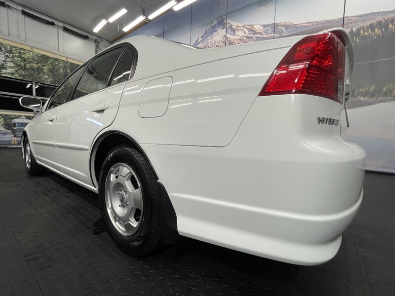 2005 Honda Civic Hybrid Sedan / Autom   - Photo 11 - Gladstone, OR 97027