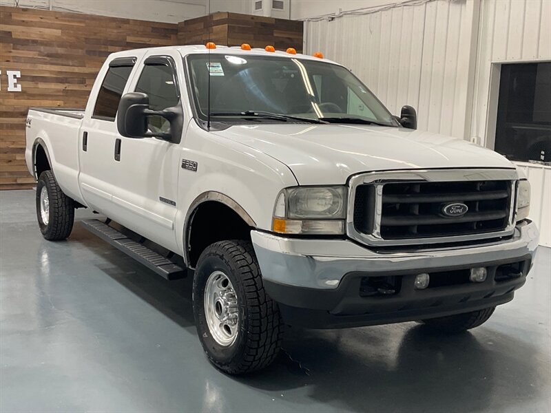 2002 Ford F-350 Lariat  / 4X4 / Crew Cab / 7.3L DIESEL / 1-OWNER  / LEATHER / LOCAL TRUCK / LOW MILES - Photo 2 - Gladstone, OR 97027