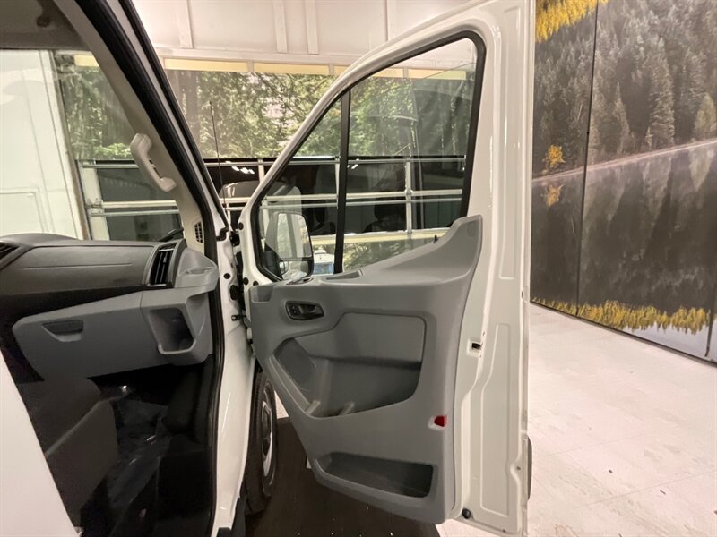 2017 Ford Transit CARGO VAN 350 / 3.2L 5Cyl DIESEL / HIGHROOF  / LONG WHEEL BASE / EXTRA REAR SEAT / LOCAL VAN / DIESEL - Photo 30 - Gladstone, OR 97027