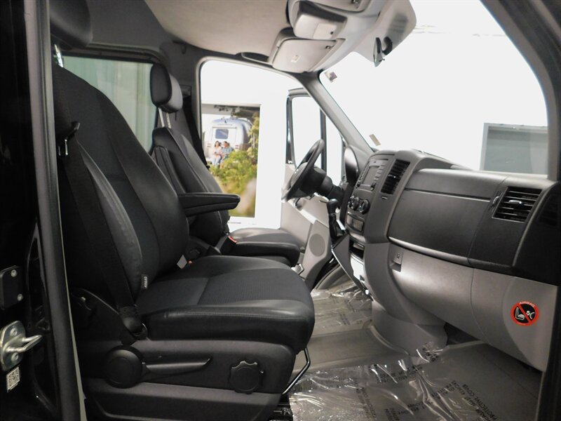 2017 Mercedes-Benz Sprinter 2500 Passenger / 3.0   - Photo 14 - Gladstone, OR 97027