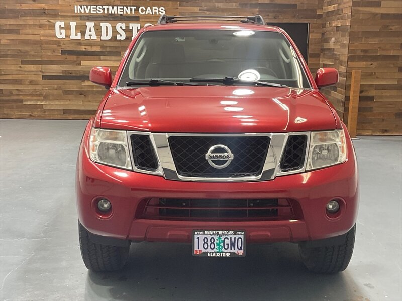 2012 Nissan Pathfinder SV Sport Utility 4X4 / 3RD ROW SEAT / V6 /Backup Camera / Towing Pkg - Photo 5 - Gladstone, OR 97027