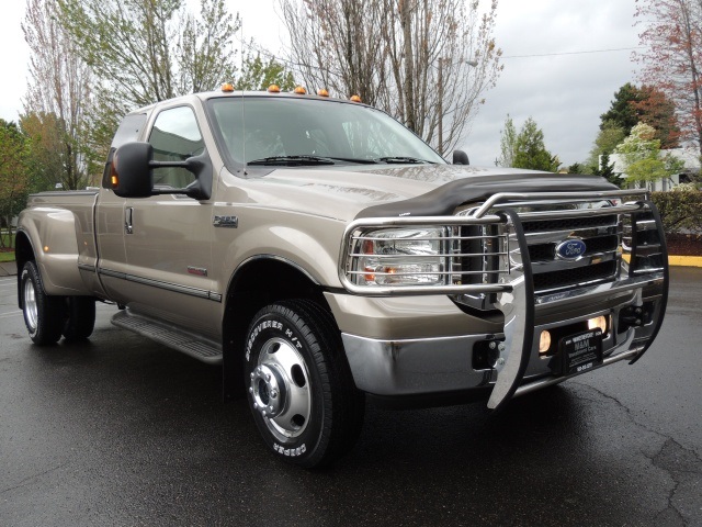 2005 Ford F-350 Super Duty Lariat/ 4X4 / TURBO DIESEL / DUALLY   - Photo 2 - Portland, OR 97217