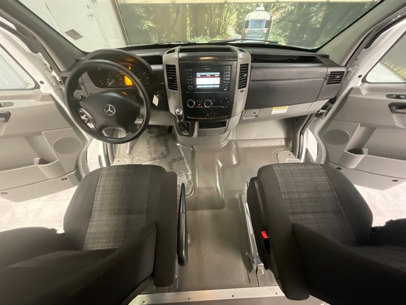 2016 Mercedes-Benz Sprinter 2500 Cargo Van Crew / 2.1L 4Cyl DIESEL / 81K MILES  / 5-Passenger w. CARGO AREA / Standard Roof & 144 " WB / NEW TIRES - Photo 17 - Gladstone, OR 97027