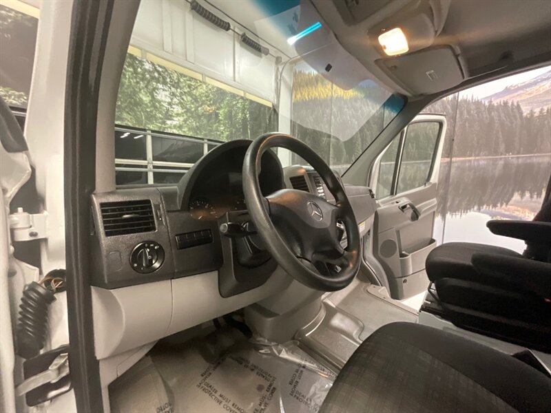 2016 Mercedes-Benz Sprinter 2500 Cargo Van Crew / 2.1L 4Cyl DIESEL / 81K MILES  / 5-Passenger w. CARGO AREA / Standard Roof & 144 " WB / NEW TIRES - Photo 32 - Gladstone, OR 97027