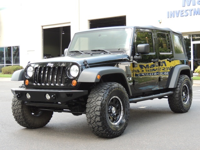2007 Jeep Wrangler Unlimited X / 4X4 / 6-Speed manual / LIFTED