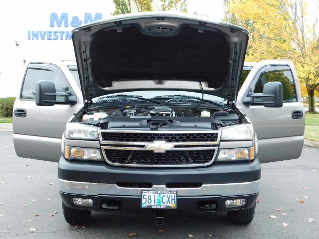 2007 Chevrolet Silverado 3500 Classic LT3 4dr Crew Cab / 4X4 / 6.6L DURAMAX / DUALLY/LBZ   - Photo 32 - Portland, OR 97217