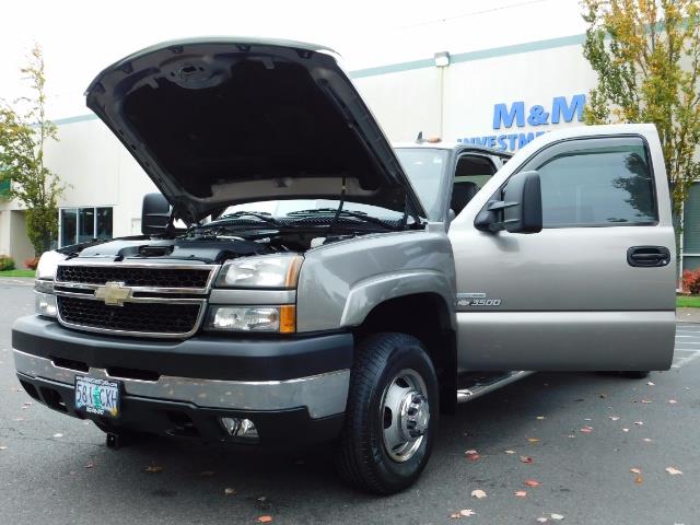 2007 Chevrolet Silverado 3500 Classic LT3 4dr Crew Cab / 4X4 / 6.6L DURAMAX / DUALLY/LBZ   - Photo 25 - Portland, OR 97217