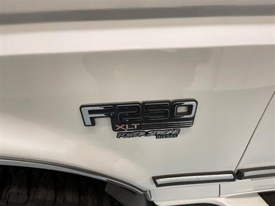 1996 Ford F-250 XLT 4X4 7.3L DIESEL / NEW TIRES / ZERO RUST  / LONG BED / Towing Pkg / Spray in bed liner - Photo 44 - Gladstone, OR 97027