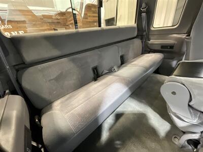 1996 Ford F-250 XLT 4X4 7.3L DIESEL / NEW TIRES / ZERO RUST  / LONG BED / Towing Pkg / Spray in bed liner - Photo 35 - Gladstone, OR 97027