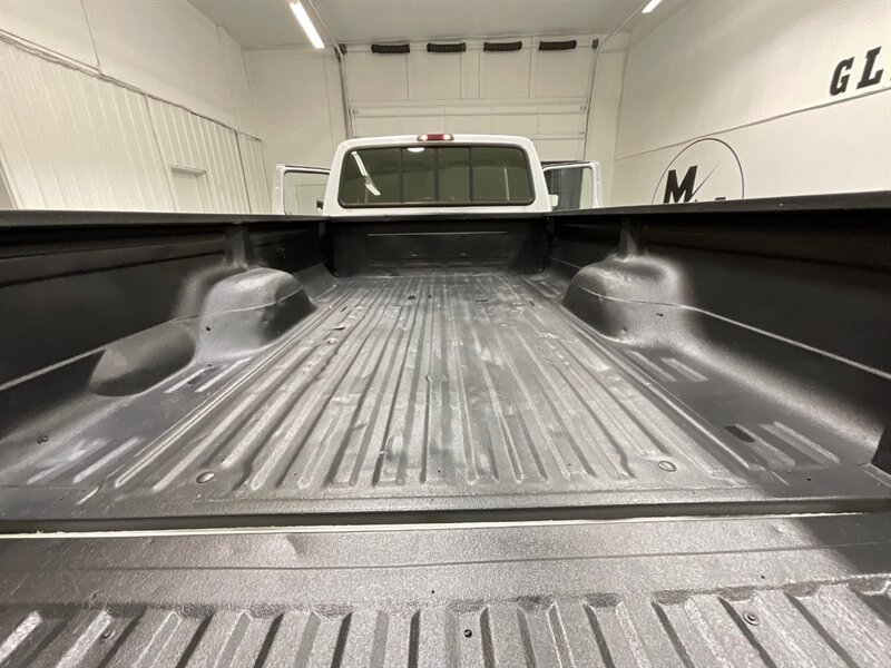 1996 Ford F-250 XLT 4X4 7.3L DIESEL / NEW TIRES / ZERO RUST  / LONG BED / Towing Pkg / Spray in bed liner - Photo 11 - Gladstone, OR 97027