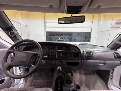 1999 Dodge Ram 2500 Laramie SLT 4X4 5-SPEED MANUAL 5.9L CUMMINS DIESEL /1-OWNER LOCAL w. ZERO RUST - Photo 38 - Gladstone, OR 97027