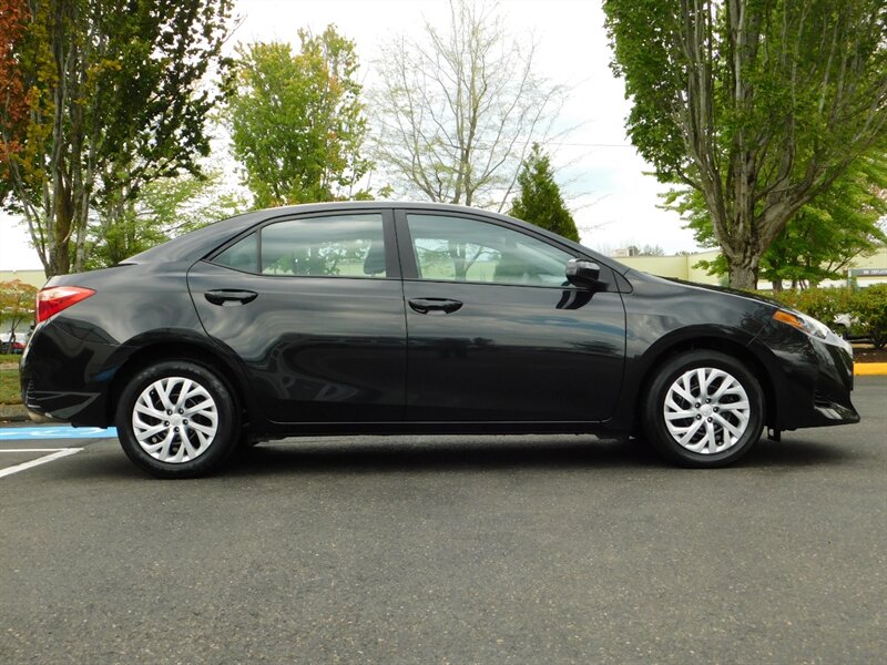 2018 Toyota Corolla LE Sedan / Backup Camera / 1-Owner / Excel Cond   - Photo 4 - Portland, OR 97217