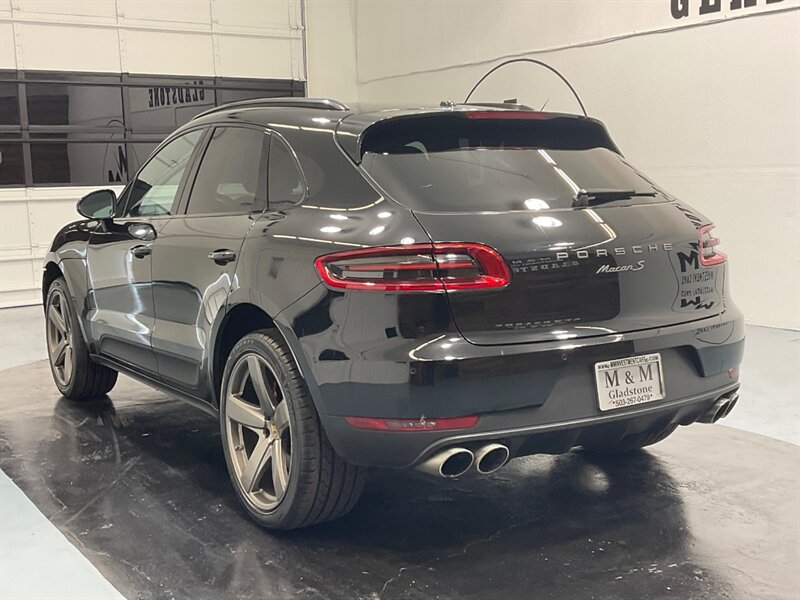 2016 Porsche Macan S Sport Utility AWD / TWIN TURBO / NEW TIRES  / Sport Chrono Package - Photo 9 - Gladstone, OR 97027