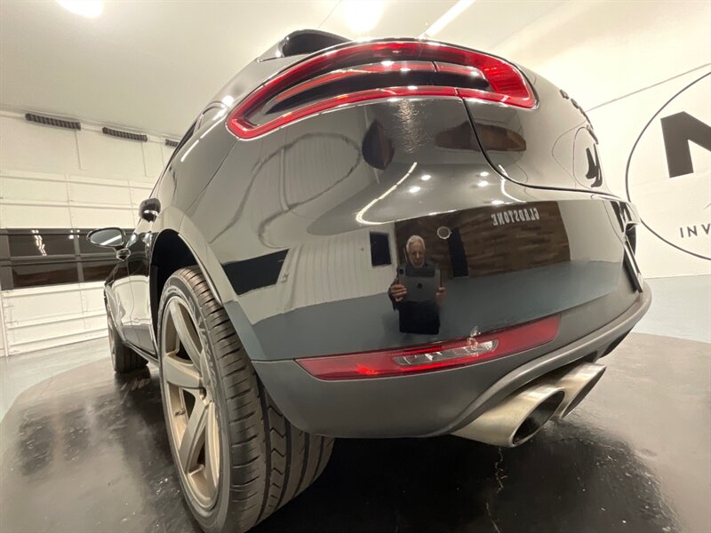 2016 Porsche Macan S Sport Utility AWD / TWIN TURBO / NEW TIRES  / Sport Chrono Package - Photo 33 - Gladstone, OR 97027